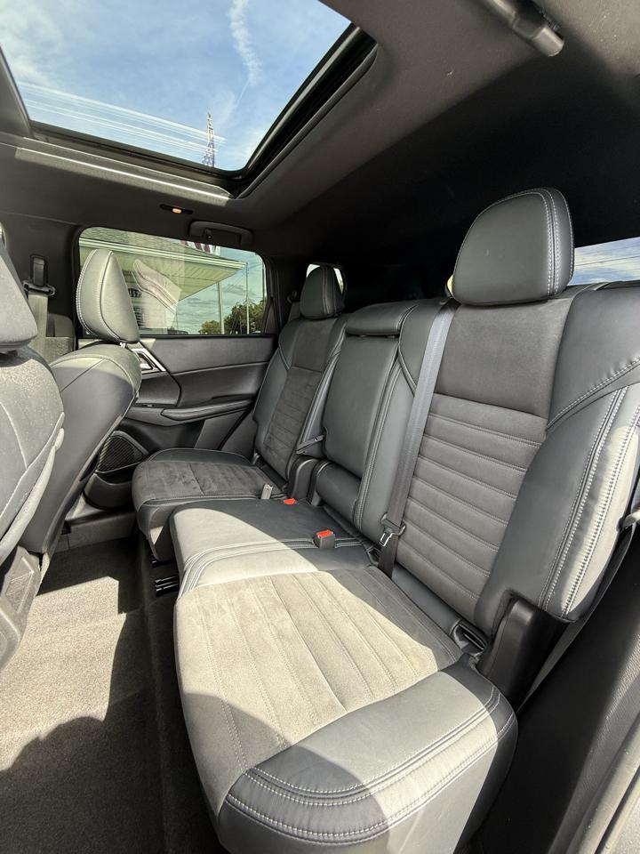 Mitsubishi Outlander SE FWD *Ltd Avail* 2022