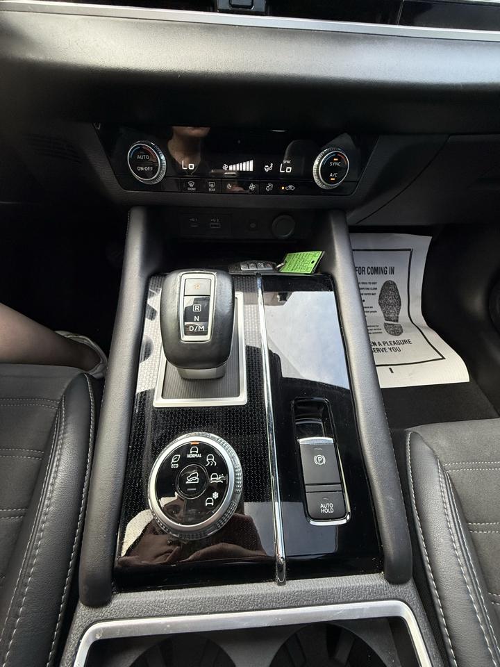 Mitsubishi Outlander SE FWD *Ltd Avail* 2022