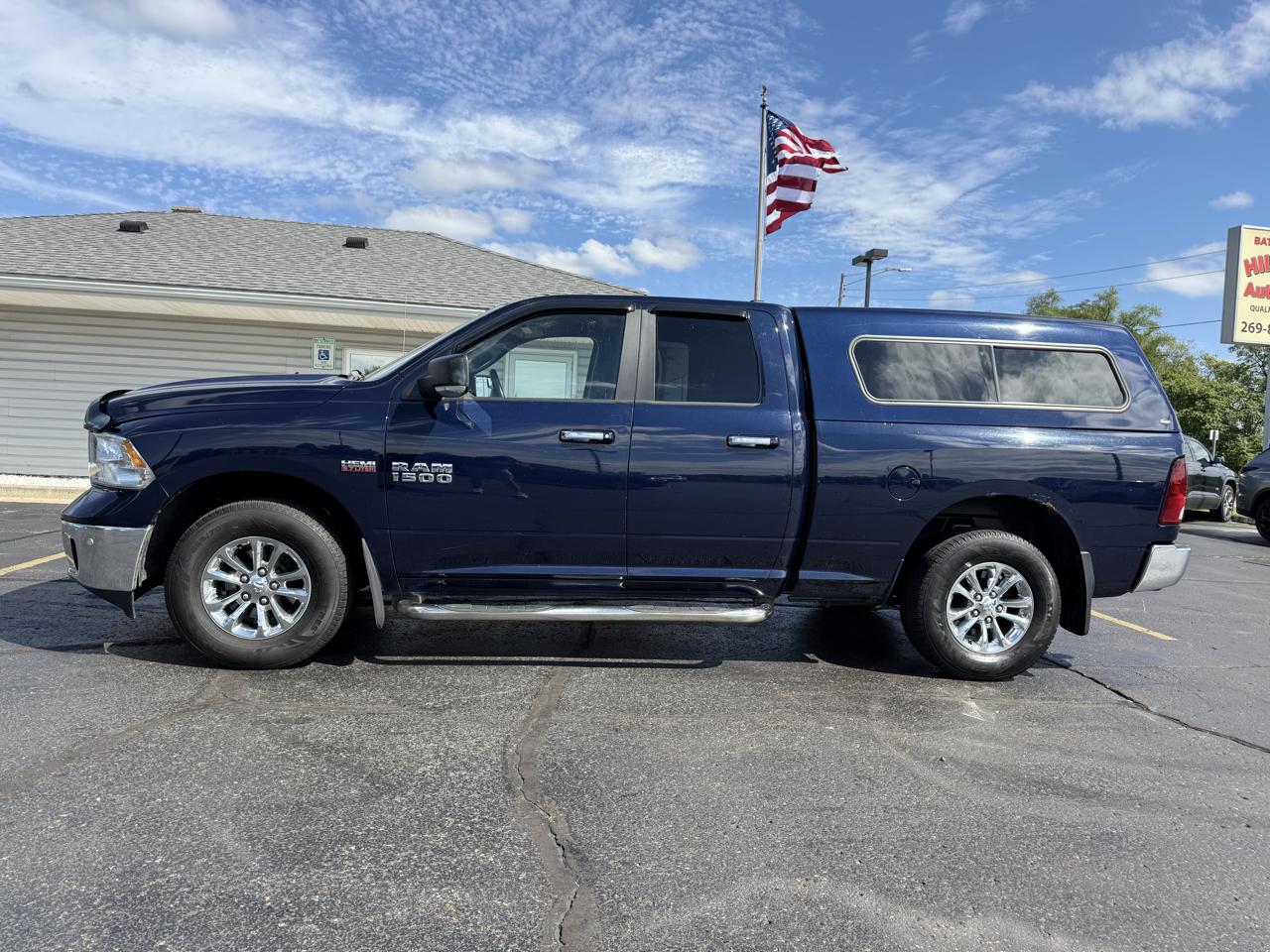 RAM 1500 4WD Quad Cab 140.5" Big Horn 2015