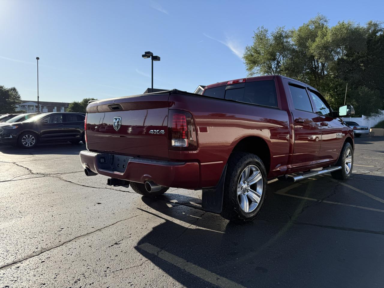 RAM 1500 4WD Crew Cab 149" Sport 2015