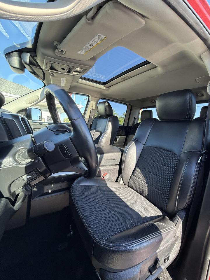 RAM 1500 4WD Crew Cab 149" Sport 2015