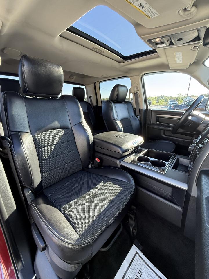 RAM 1500 4WD Crew Cab 149" Sport 2015