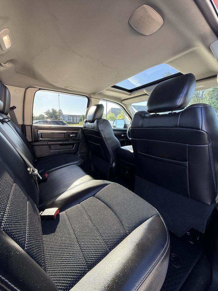 RAM 1500 4WD Crew Cab 149" Sport 2015