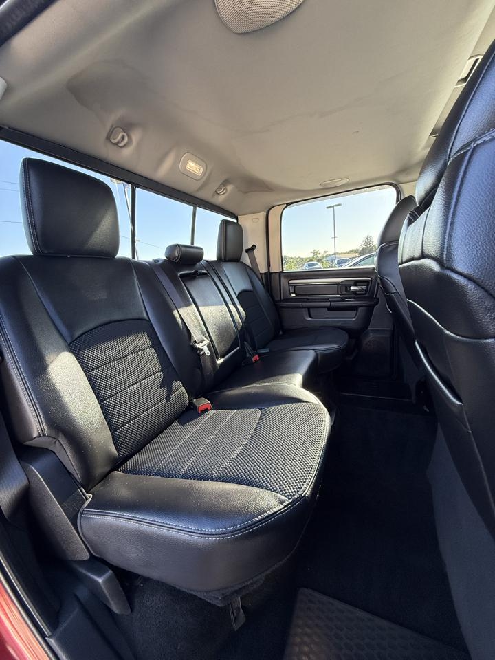 RAM 1500 4WD Crew Cab 149" Sport 2015