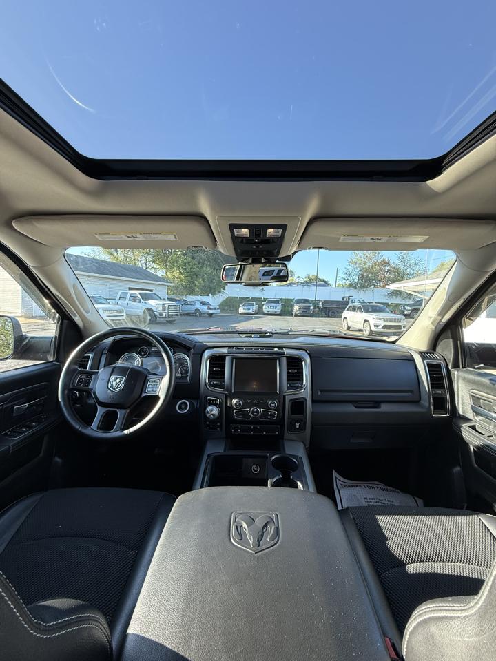 RAM 1500 4WD Crew Cab 149" Sport 2015