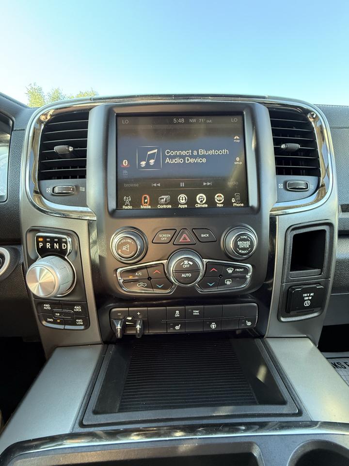 RAM 1500 4WD Crew Cab 149" Sport 2015