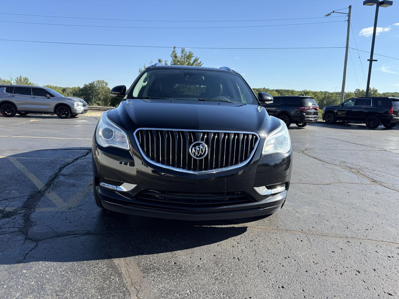 Buick Enclave FWD 4dr Leather 2017