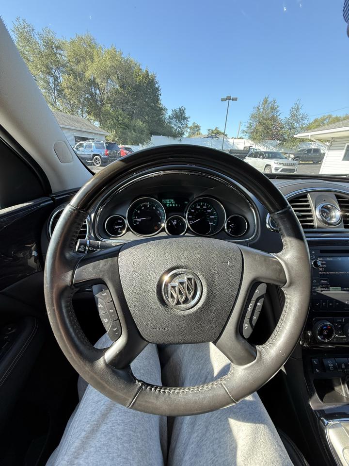 Buick Enclave FWD 4dr Leather 2017