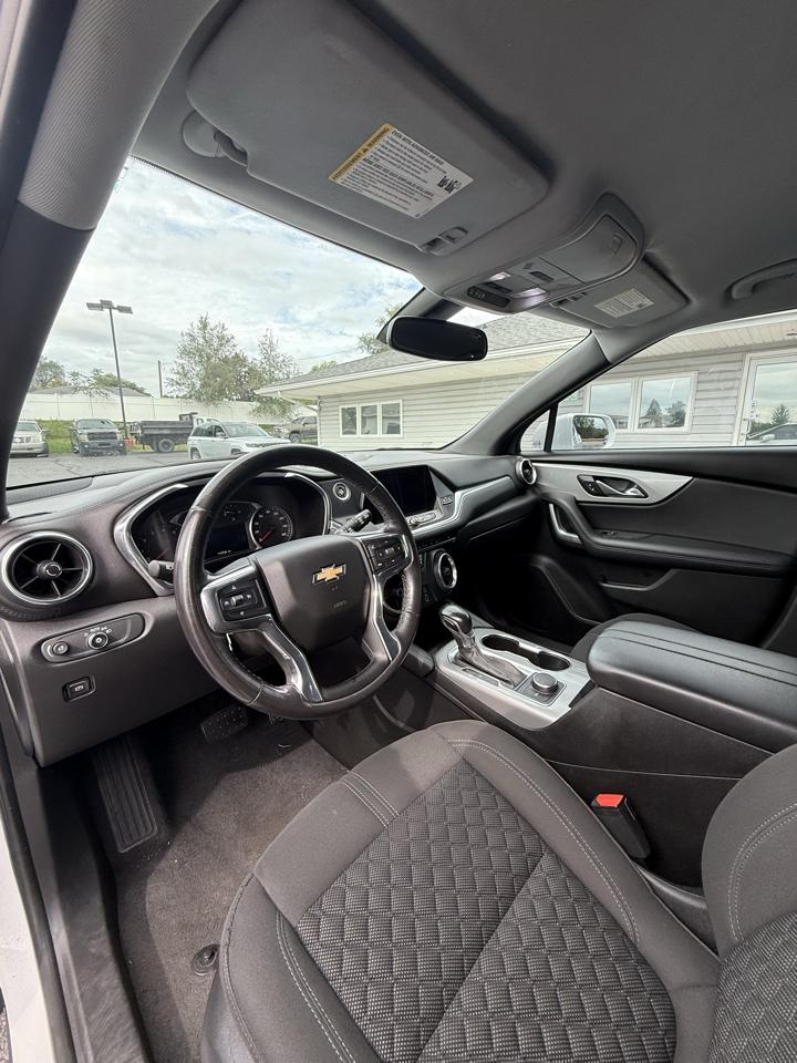 Chevrolet Blazer FWD 4dr w/2LT 2019