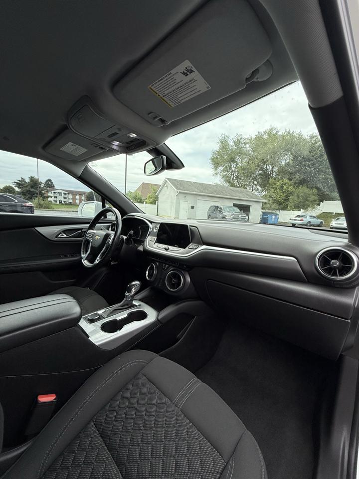 Chevrolet Blazer FWD 4dr w/2LT 2019