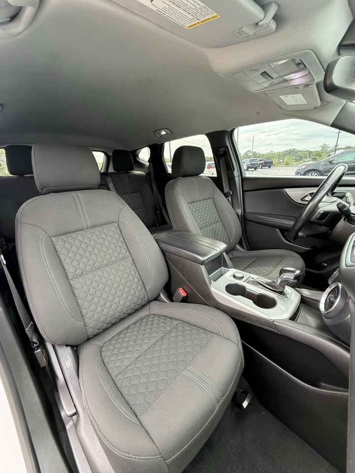 Chevrolet Blazer FWD 4dr w/2LT 2019