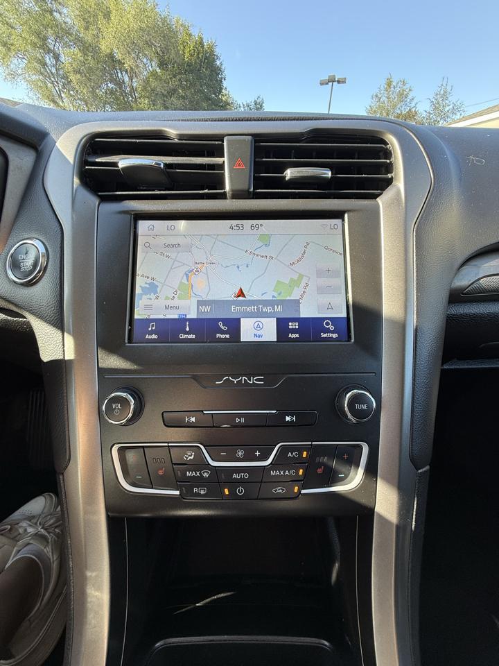 Ford Fusion SE AWD 2020