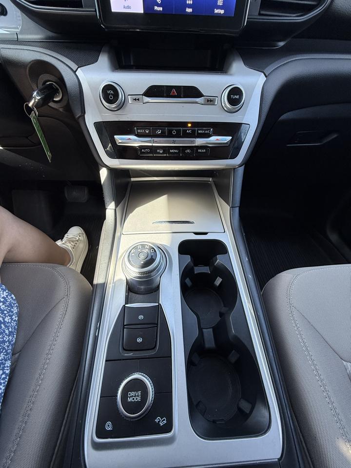 Ford Explorer Base 4WD 2023