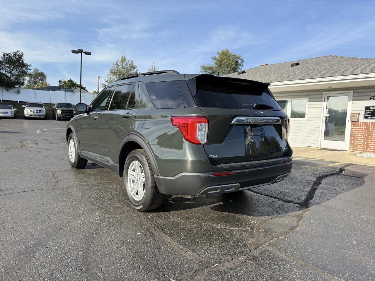 Ford Explorer XLT 4WD 2023