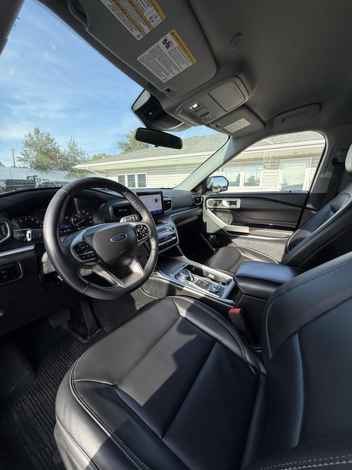 Ford Explorer XLT 4WD 2023
