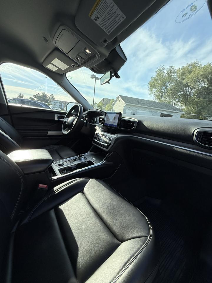 Ford Explorer XLT 4WD 2023