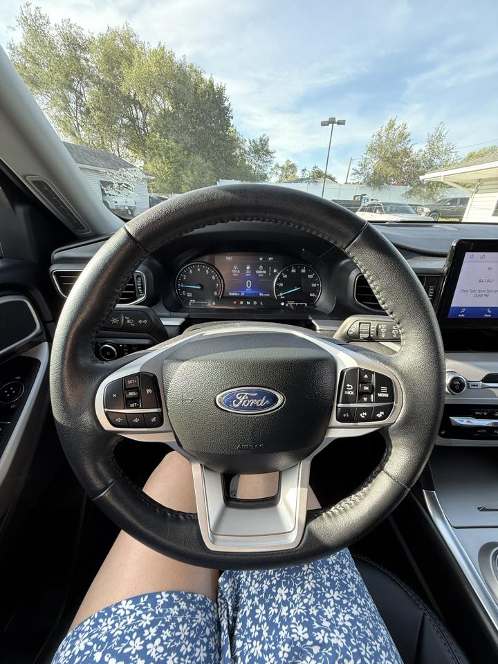 Ford Explorer XLT 4WD 2023