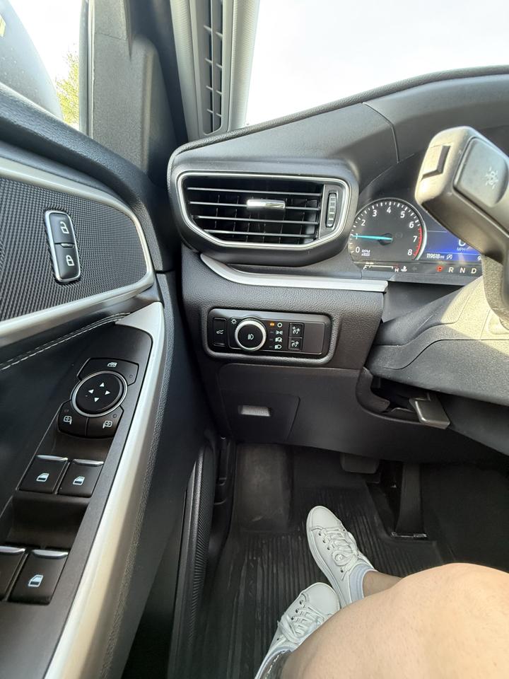 Ford Explorer XLT 4WD 2023