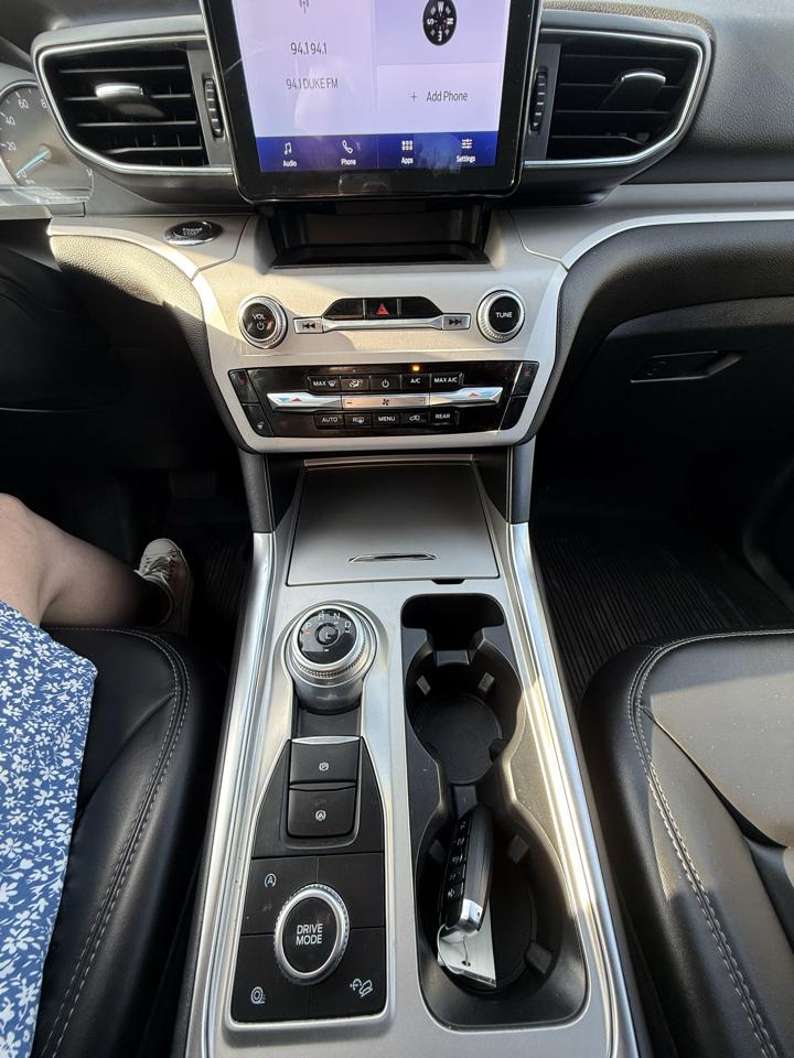 Ford Explorer XLT 4WD 2023