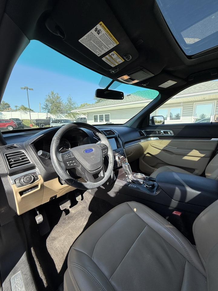 Ford Explorer Limited 4WD 2017