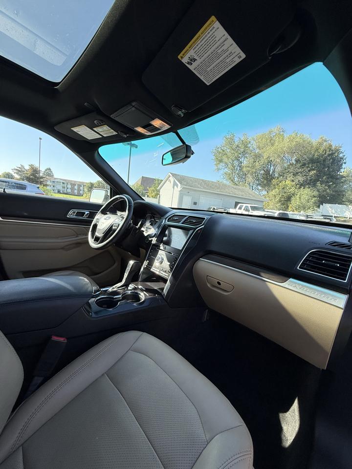Ford Explorer Limited 4WD 2017