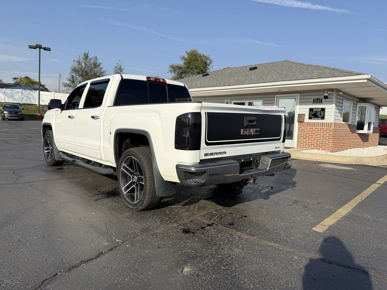 GMC Sierra 1500 4WD Crew Cab 143.5" SLE 2015