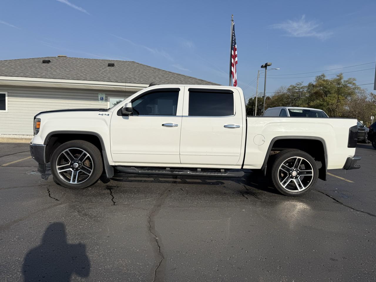 GMC Sierra 1500 4WD Crew Cab 143.5" SLE 2015
