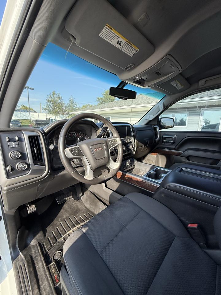 GMC Sierra 1500 4WD Crew Cab 143.5" SLE 2015
