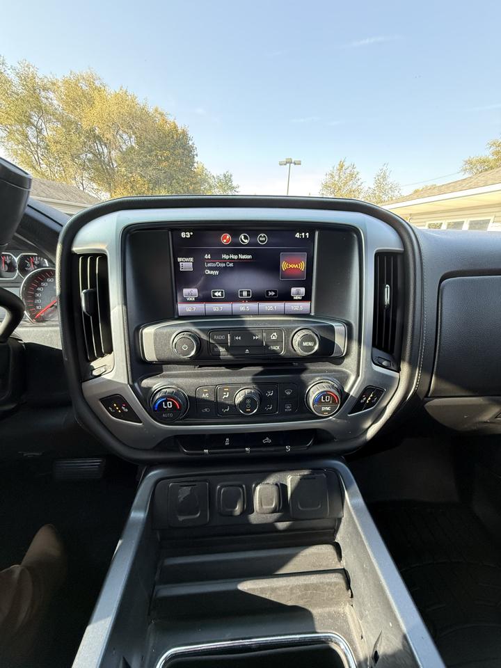 GMC Sierra 1500 4WD Crew Cab 143.5" SLE 2015