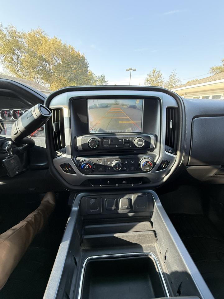 GMC Sierra 1500 4WD Crew Cab 143.5" SLE 2015