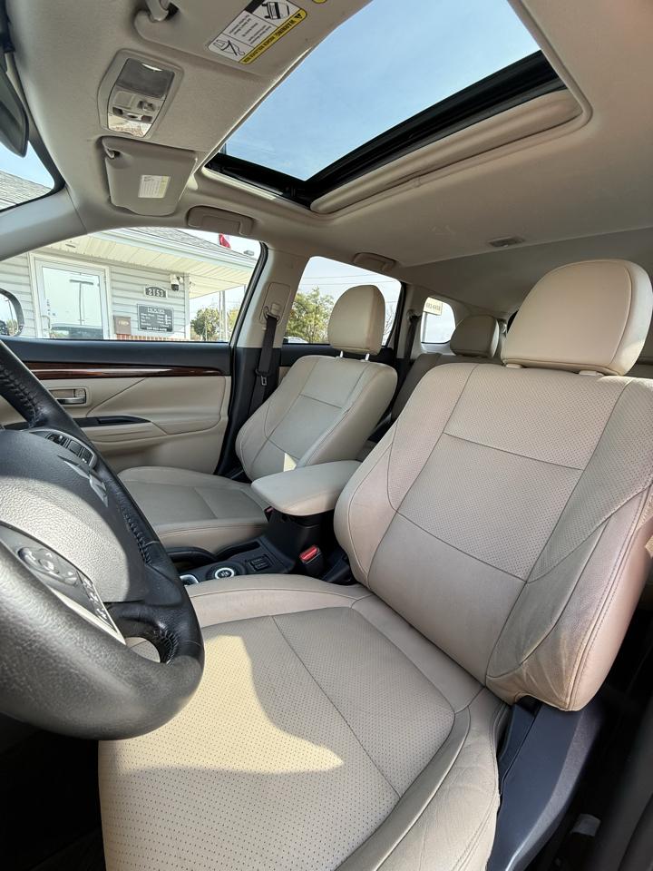 Mitsubishi Outlander 4WD 4dr GT 2015