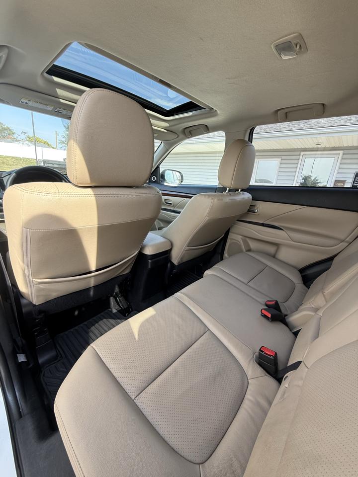 Mitsubishi Outlander 4WD 4dr GT 2015