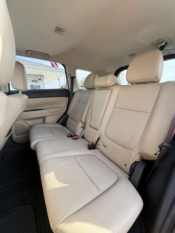 Mitsubishi Outlander 4WD 4dr GT 2015