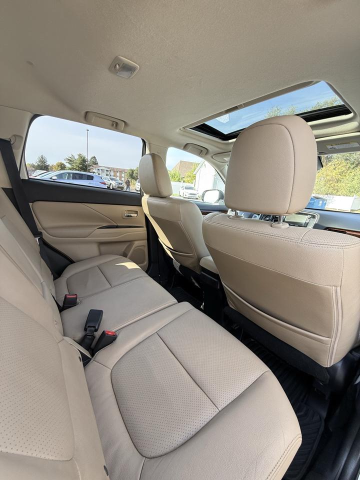 Mitsubishi Outlander 4WD 4dr GT 2015