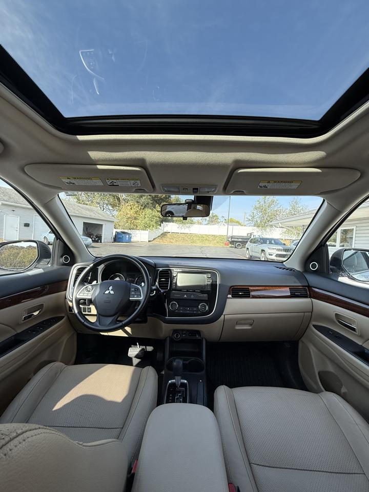 Mitsubishi Outlander 4WD 4dr GT 2015