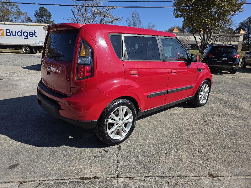 Kia Soul + 2010