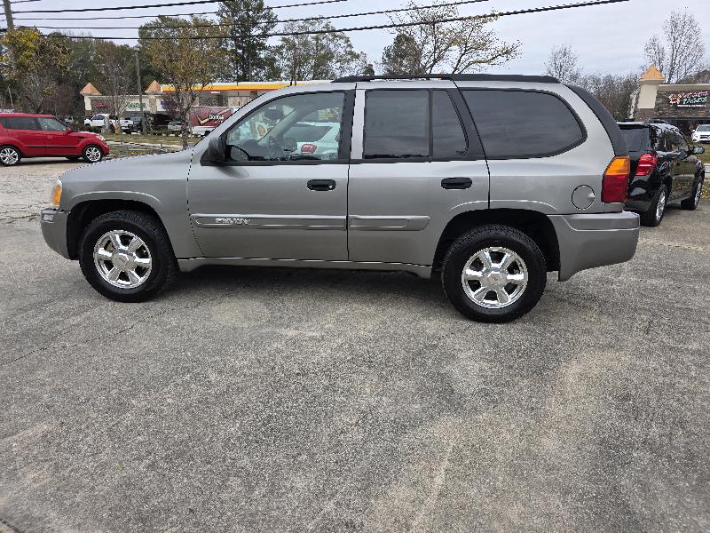 GMC Envoy SLE 2WD 2005