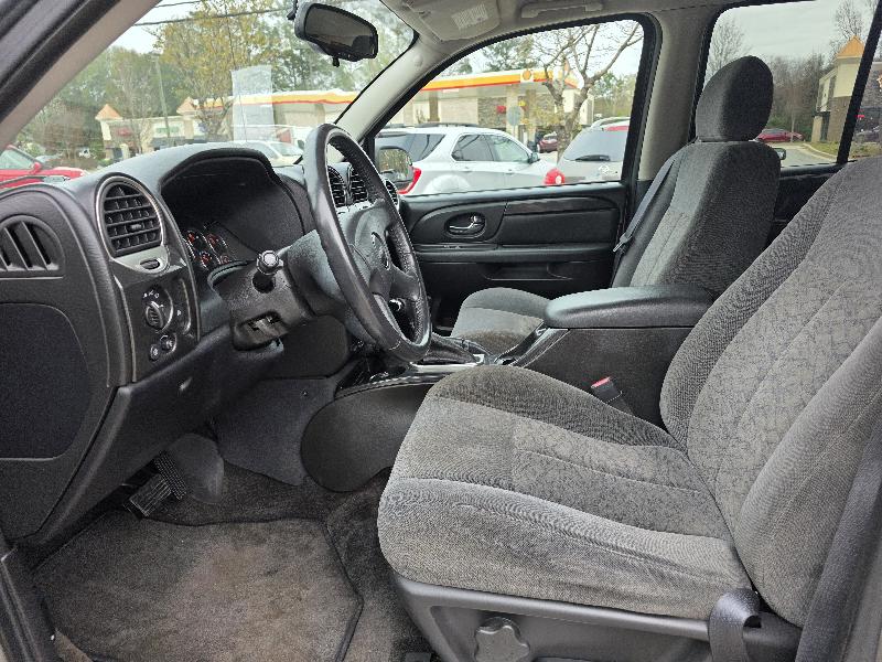 GMC Envoy SLE 2WD 2005