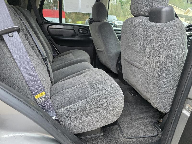 GMC Envoy SLE 2WD 2005