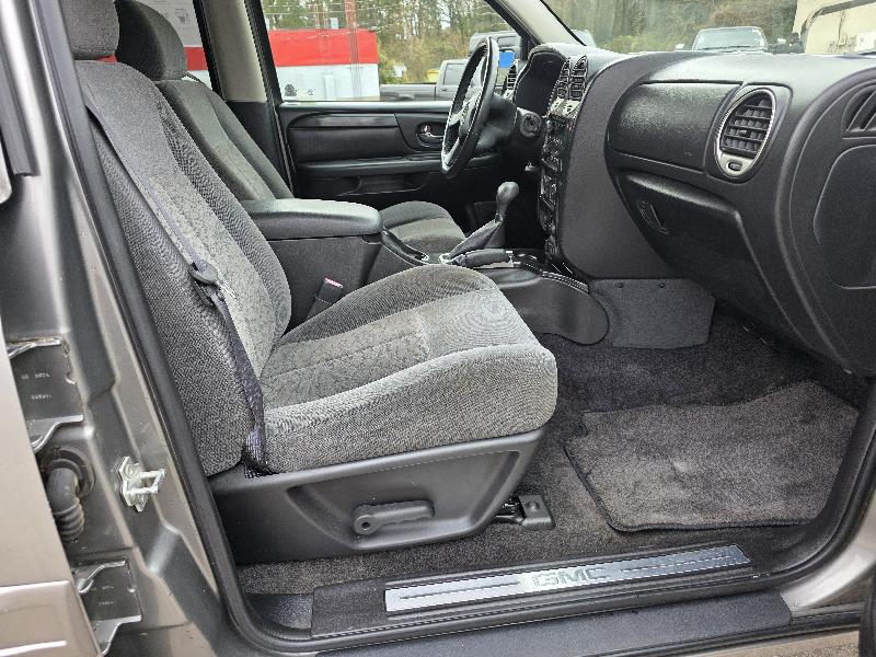 GMC Envoy SLE 2WD 2005