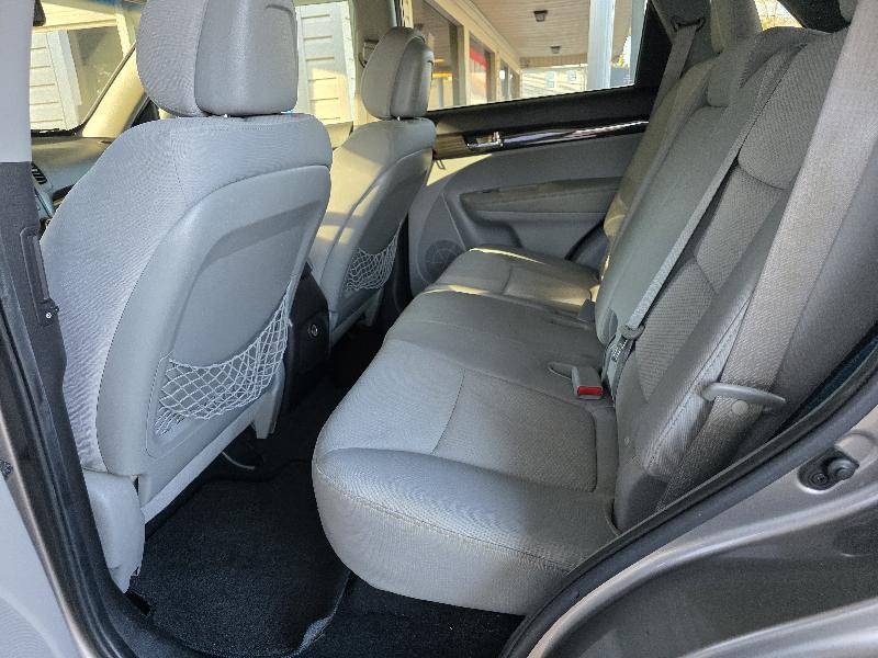 Kia Sorento LX 4WD 2011