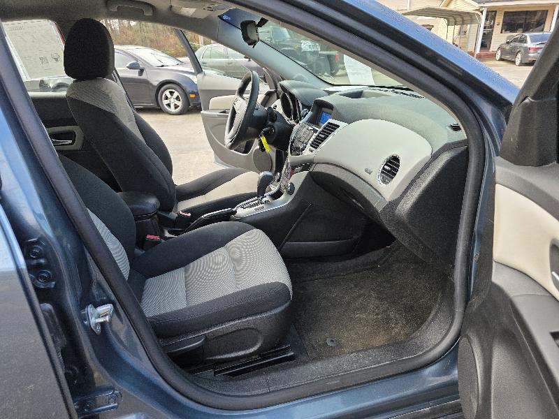 Chevrolet Cruze 2LS 2012