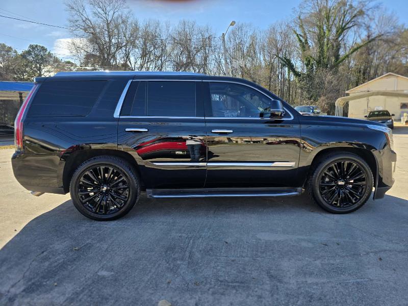 Cadillac Escalade Luxury 2WD 2016