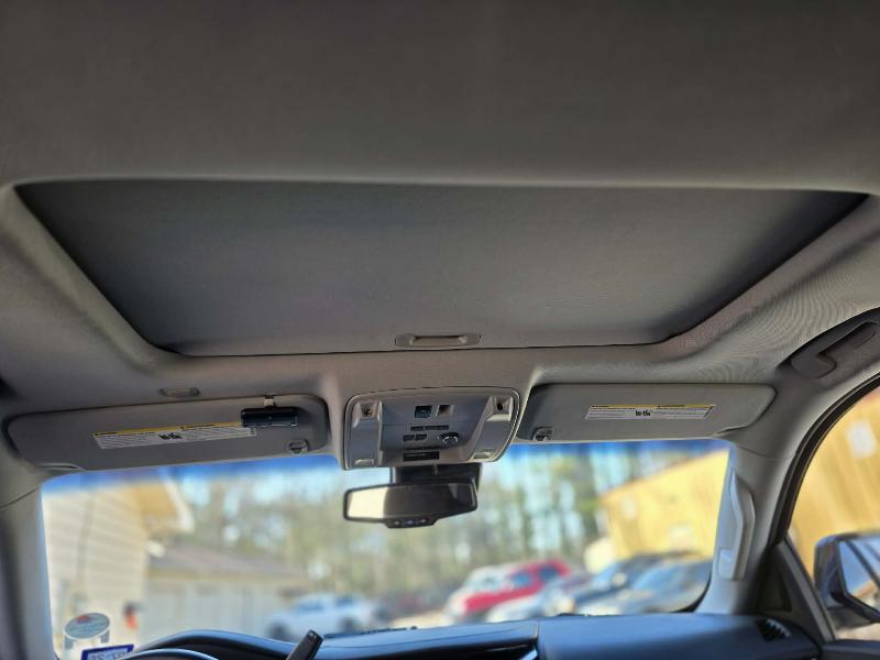 Cadillac Escalade Luxury 2WD 2016