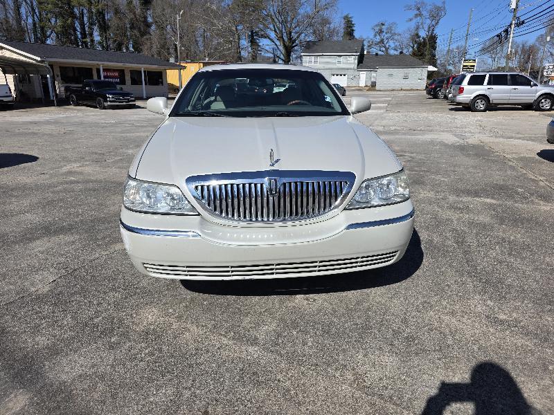 Lincoln Town Car Ultimate 2004