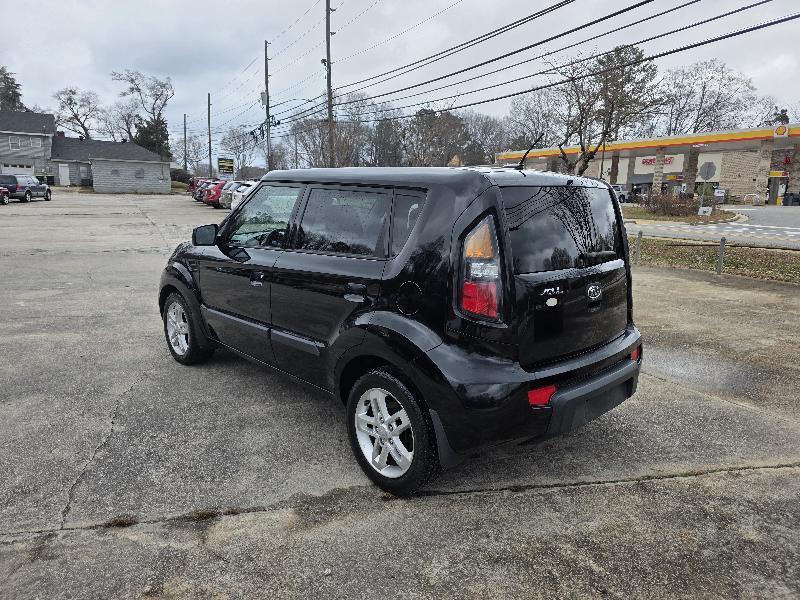 Kia Soul + 2010