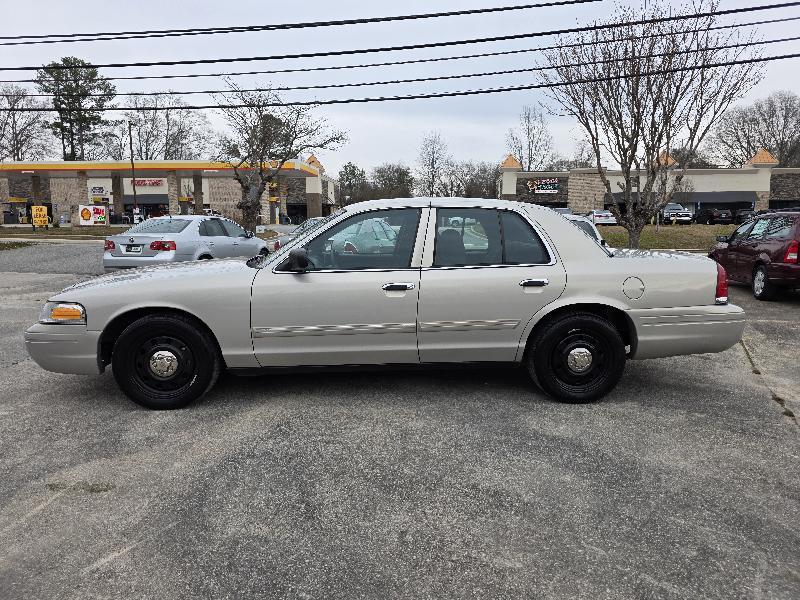 Ford Crown Victoria Police Interceptor 2011