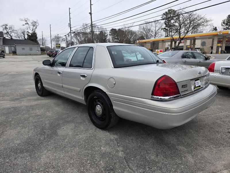 Ford Crown Victoria Police Interceptor 2011