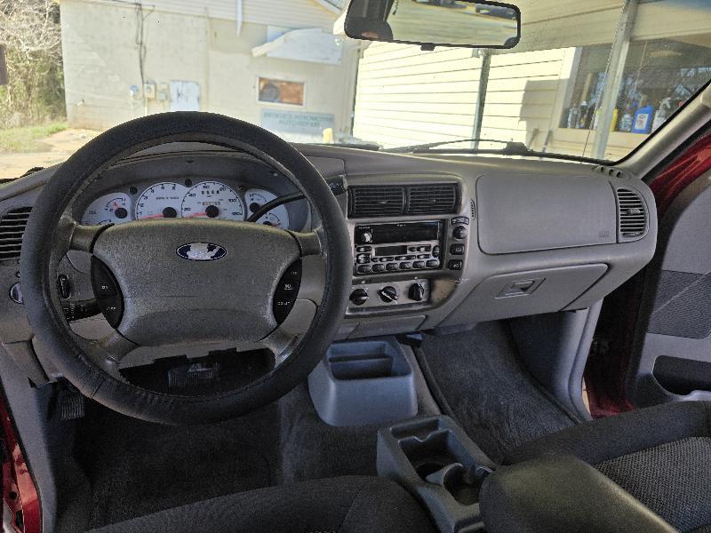 Ford Explorer Sport XLS 2WD 2003