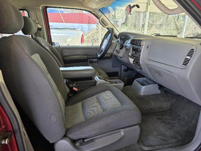 Ford Explorer Sport XLS 2WD 2003
